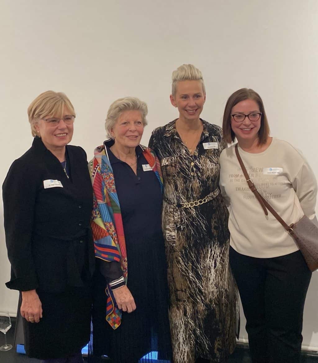 2025 11 26 herbstsalon helga kukoschat, monika schulz strelow, silvia breher, ???